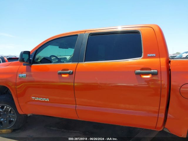 5TFDW5F11GX524563 Toyota Tundra Sr5 5.7l V8