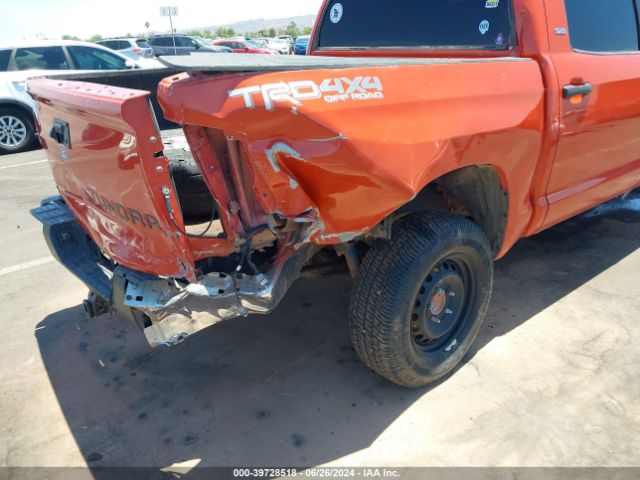 5TFDW5F11GX524563 Toyota Tundra Sr5 5.7l V8