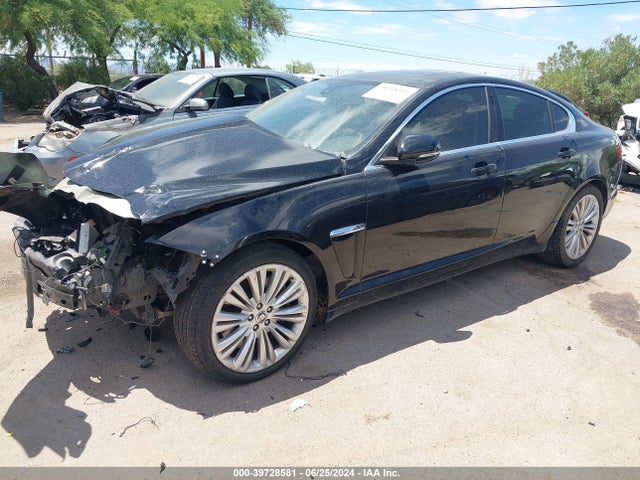 2012 JAGUAR XF SAJWA0HBXCLS25155 Photo 1