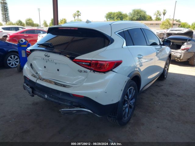 SJKCH5CR9JA049865 Infiniti Qx30 Premium