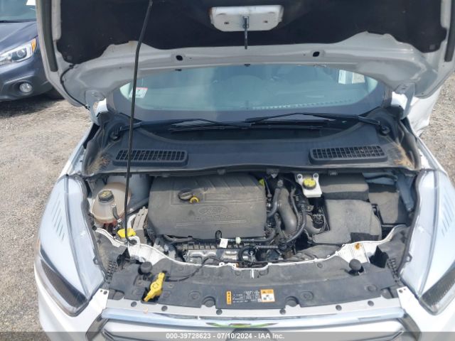 1FMCU9GD6JUC37550 Ford ESCAPE SE