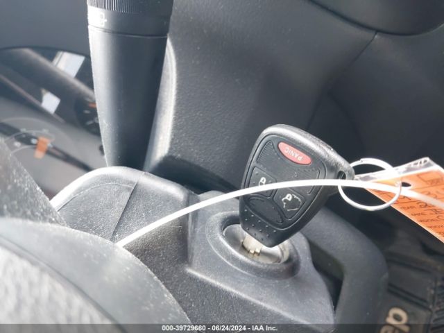 1C4NJCBA9GD665198 Jeep Compass Sport