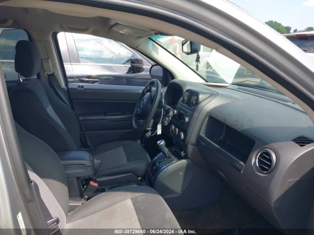 1C4NJCBA9GD665198 Jeep Compass Sport
