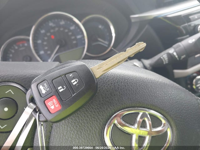 Toyota COROLLA LE 2016 5YFBURHE9GP541906 Image 11