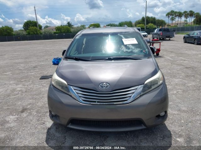 5TDYK3DC5FS676520 Toyota Sienna Limited 7 Passenger