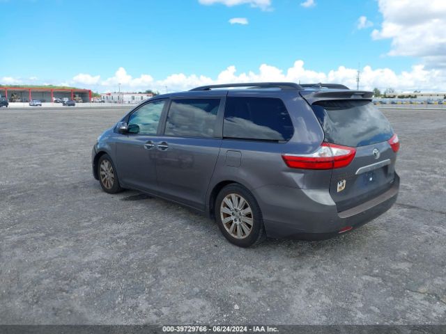 5TDYK3DC5FS676520 Toyota Sienna Limited 7 Passenger
