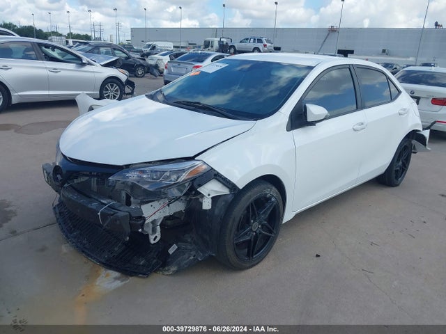 Toyota COROLLA SE 2019 5YFBURHE9KP931090 Image 2