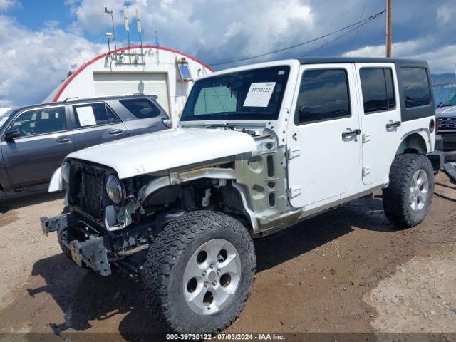 1C4BJWEG3EL315797 Jeep Wrangler Unlimited Sahara