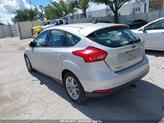 Ford FOCUS SE 2015 1FADP3K20FL307016 Image 3