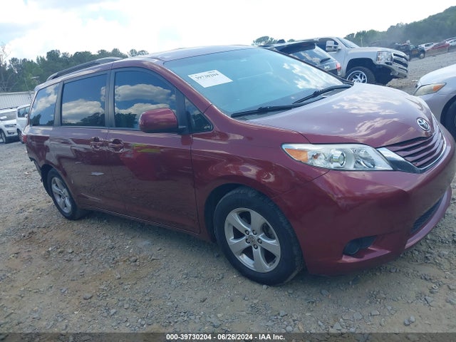 Toyota Sienna Le 8 Passenger 2015 5TDKK3DC8FS639984 main image