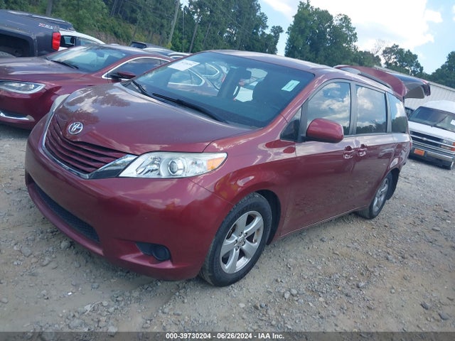 Toyota Sienna Le 8 Passenger 2015 5TDKK3DC8FS639984 Image 2