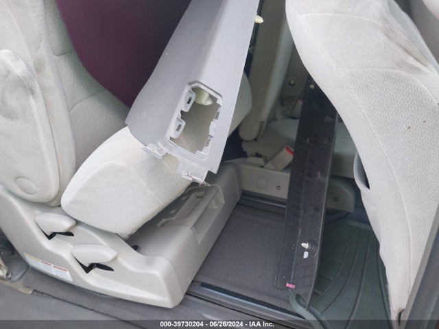 Toyota Sienna Le 8 Passenger 2015 5TDKK3DC8FS639984 Image 8