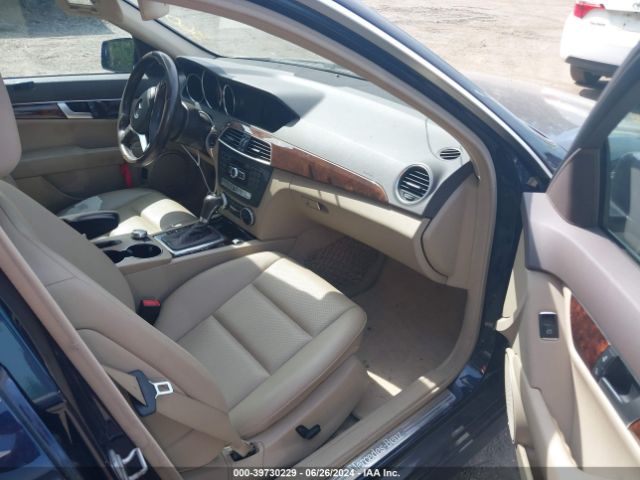 WDDGF4HB2EG240438 Mercedes-Benz C 250 Luxury/sport