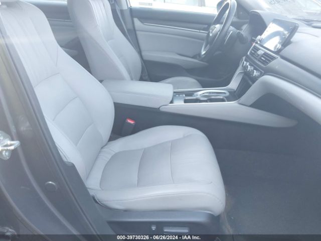 1HGCV2F94JA015792 Honda Accord Touring 2.0t