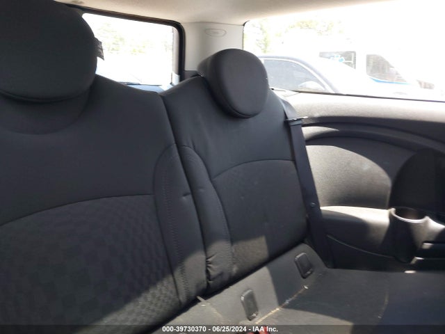 2010 MINI COOPER CLUBMAN WMWML3C50ATX38105 Photo 7