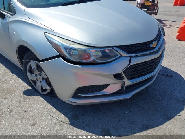 Chevrolet Cruze Ls Manual 2018 1G1BB5SM7J7110688 Image 12
