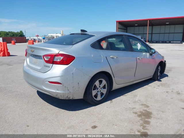 Chevrolet Cruze Ls Manual 2018 1G1BB5SM7J7110688 Image 4