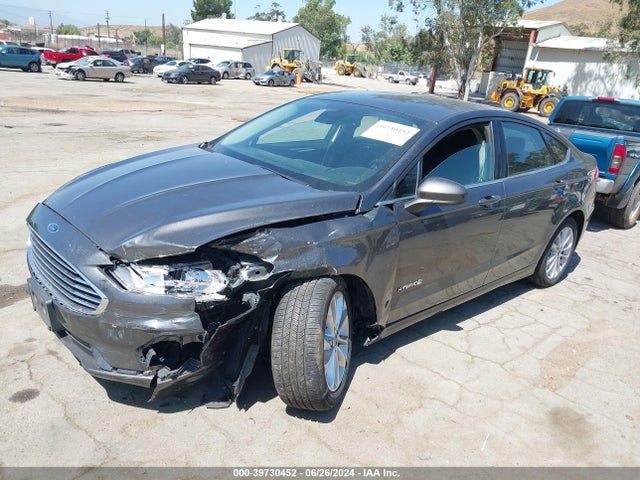 Ford Fusion Hybrid Se 2019 3FA6P0LU0KR135220 Image 2