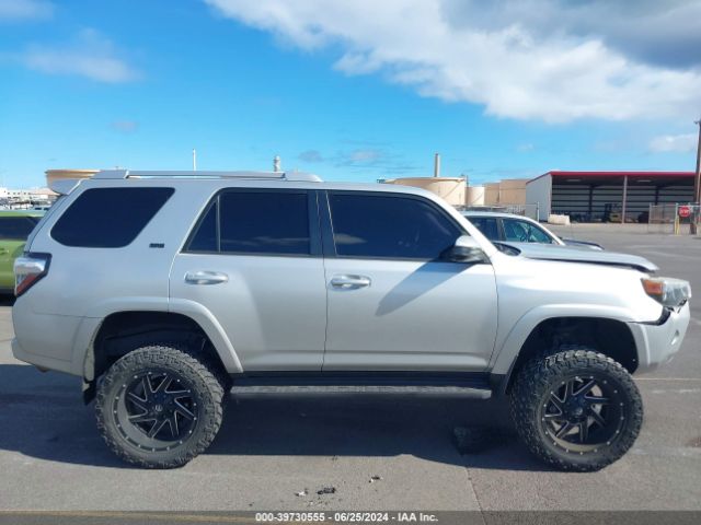 JTEZU5JR9J5185381 Toyota 4RUNNER SR5