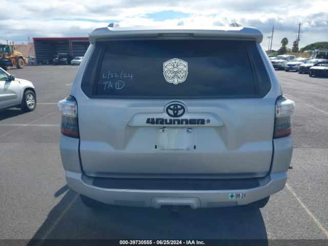 JTEZU5JR9J5185381 Toyota 4RUNNER SR5