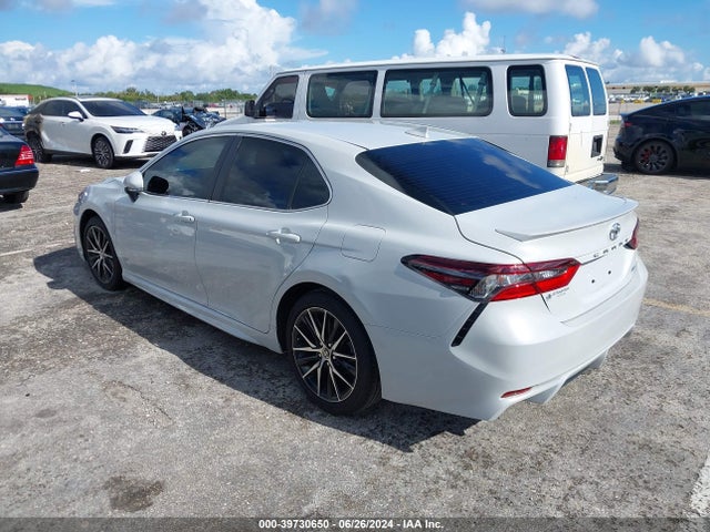 Toyota CAMRY SE 2024 4T1T11AKXRU195445 Image 3