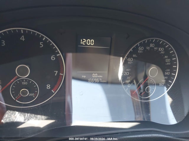 1VWAT7A31FC028407 Volkswagen Passat 1.8t Wolfsburg Edition