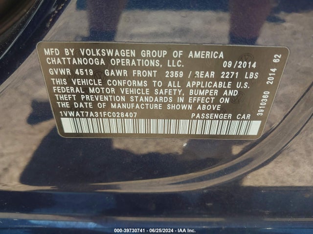 1VWAT7A31FC028407 Volkswagen Passat 1.8t Wolfsburg Edition