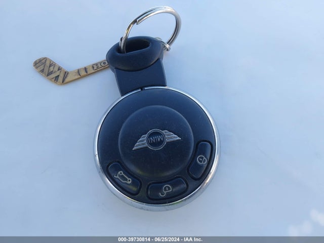 2012 MINI COOPER S WMWZP3C58CT550025 Photo 10