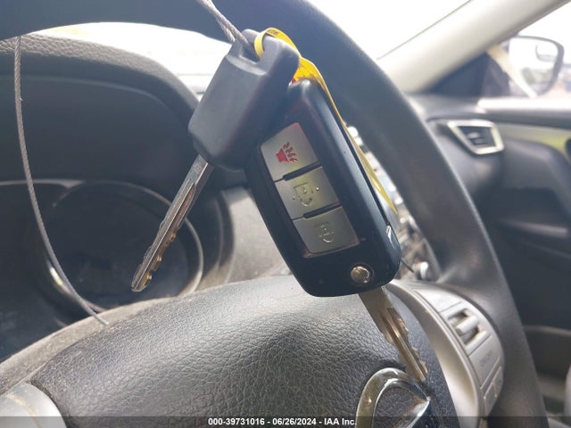 Nissan ROGUE S 2015 KNMAT2MT5FP587632 Image 11