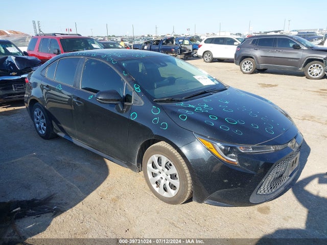 Toyota COROLLA LE 2022 5YFEPMAE8NP383895 main image