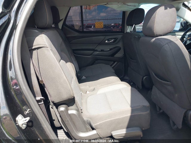 Chevrolet Traverse Ls 2018 1GNERFKW5JJ246884 Image 8
