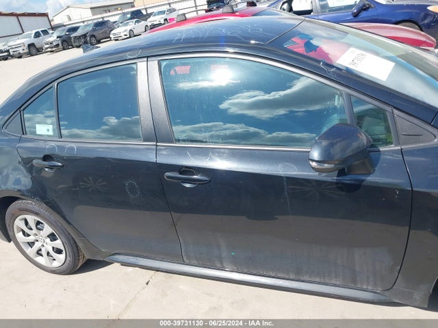 Toyota COROLLA LE 2021 5YFEPMAEXMP255270 Image 13