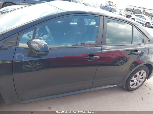 Toyota COROLLA LE 2021 5YFEPMAEXMP255270 Image 14