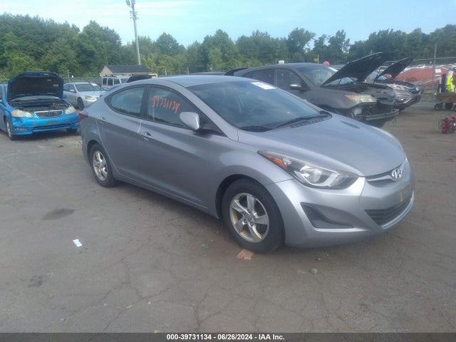 2015 5NPDH4AE2FH558584 main image