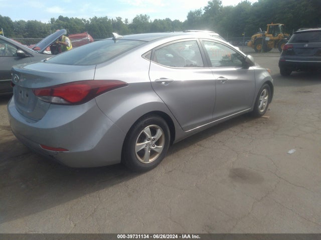 Hyundai ELANTRA SE 2015 5NPDH4AE2FH558584 Image 4