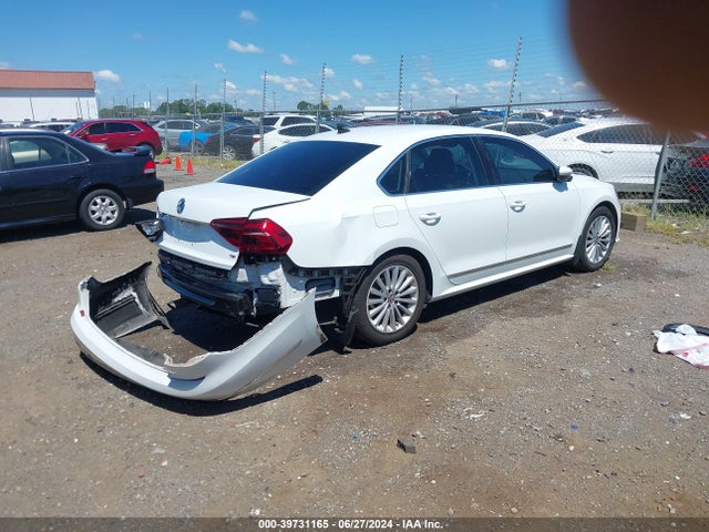 1VWBT7A38HC009764 Volkswagen Passat 1.8t Se