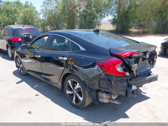 JHMFC1F98JX015687 Honda Civic Touring