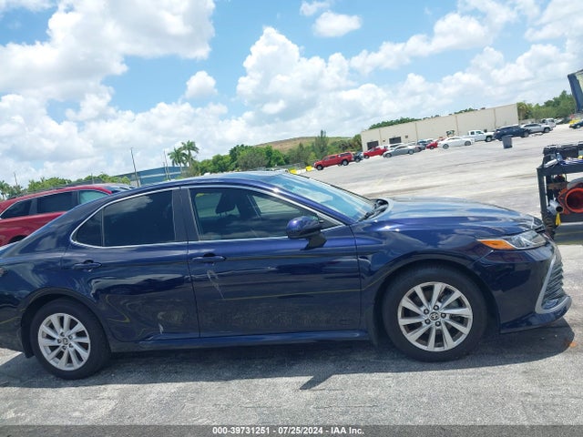 Toyota CAMRY LE 2022 4T1C11AK1NU649415 Image 13