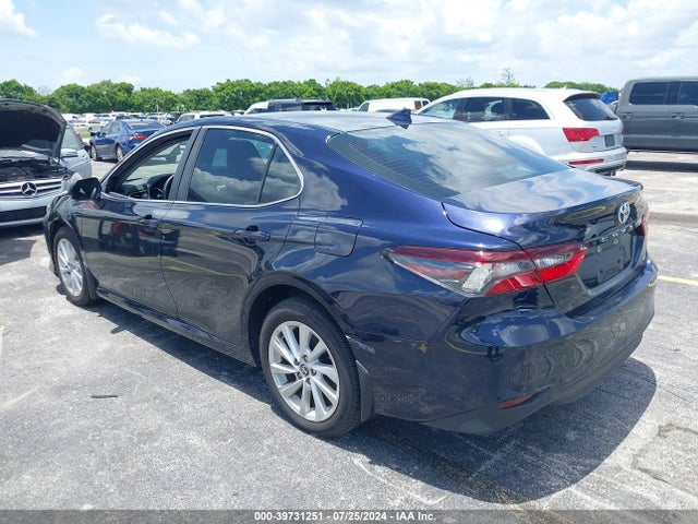 Toyota CAMRY LE 2022 4T1C11AK1NU649415 Image 3