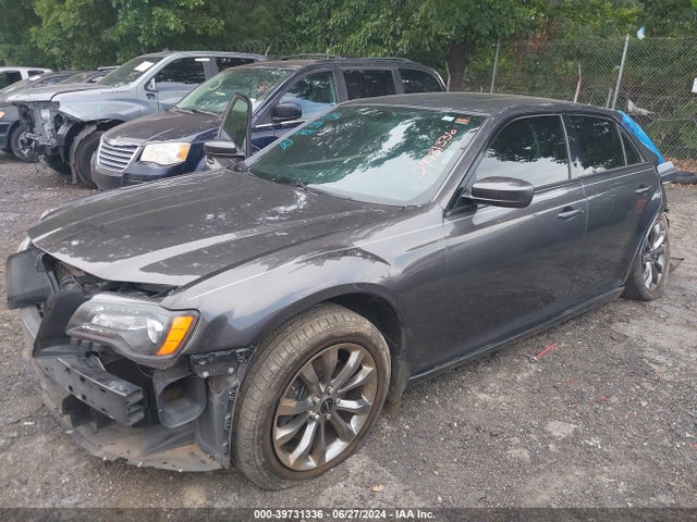 2C3CCAGG3EH353174 Chrysler 300 300s