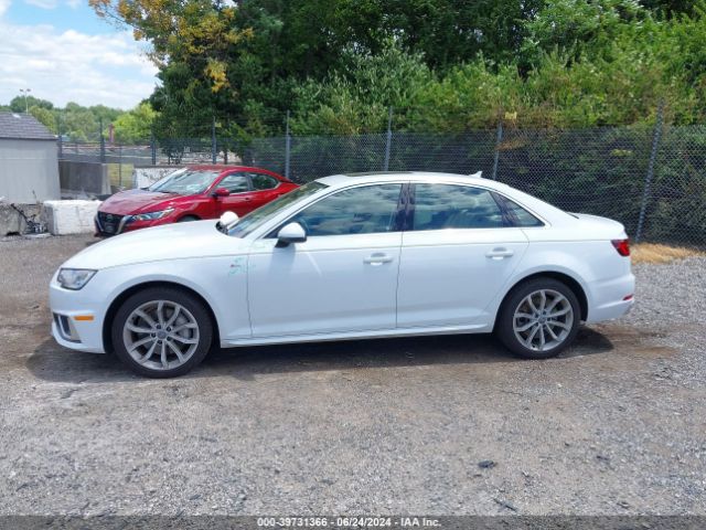 WAUDNAF43KN018482 Audi A4 45 Premium