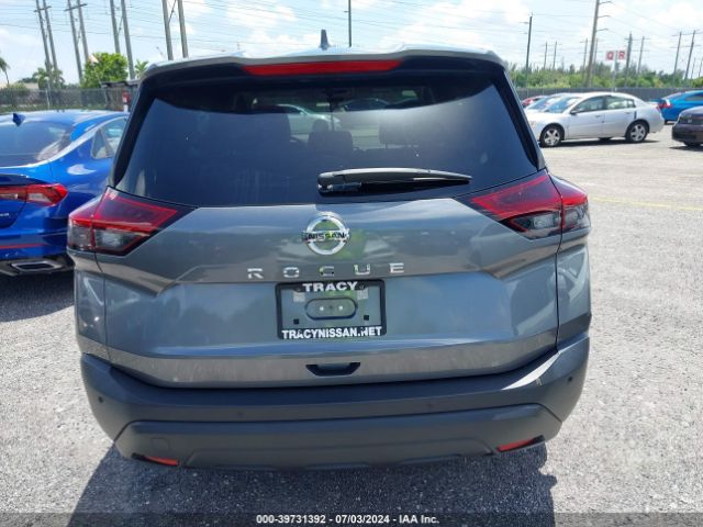 5N1AT3AA7MC767851 Nissan Rogue S Fwd