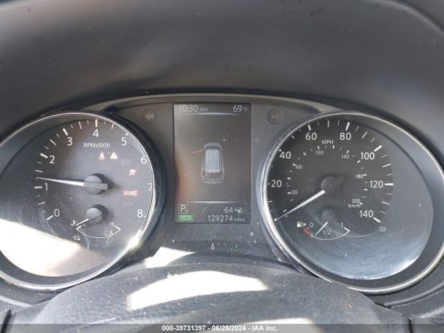 KNMAT2MV1HP568984 Nissan ROGUE SV