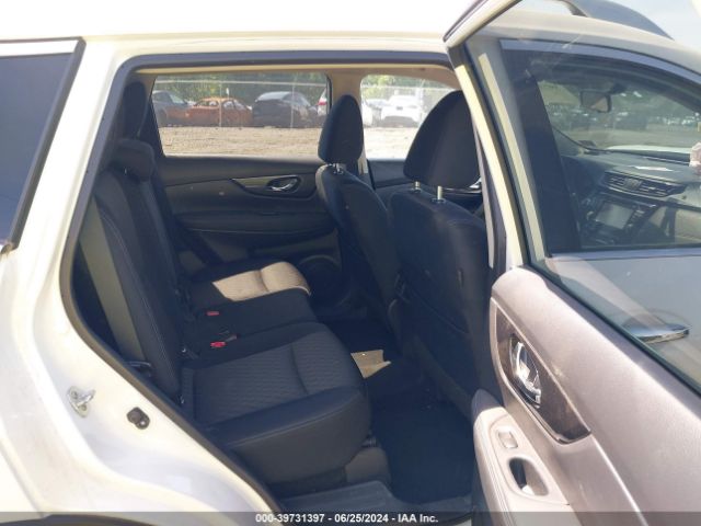 KNMAT2MV1HP568984 Nissan ROGUE SV