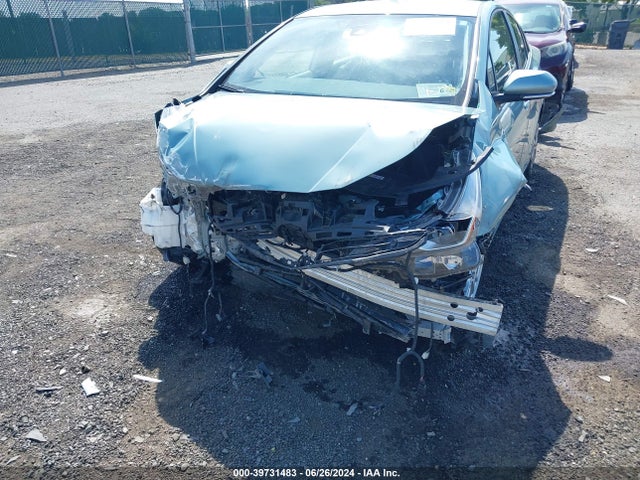 Toyota Prius Xle Awd-e 2022 JTDL9MFU8N3036612 Image 6