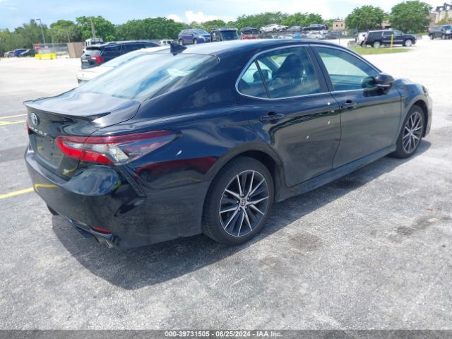 4T1G11AK0NU687963 Toyota CAMRY SE
