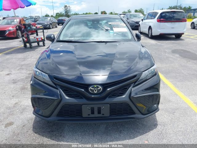 4T1G11AK0NU687963 Toyota CAMRY SE