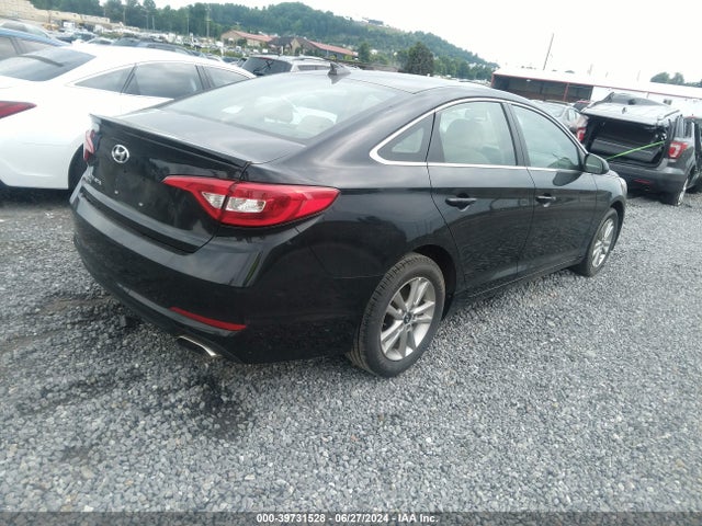 Hyundai SONATA SE 2017 5NPE24AF5HH523264 Image 4