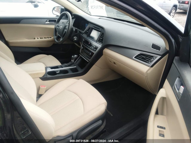 Hyundai SONATA SE 2017 5NPE24AF5HH523264 Image 5