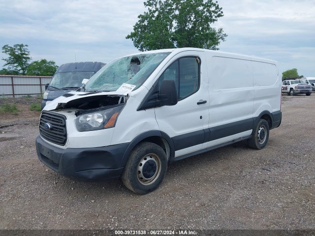 Ford Transit-150 2016 1FTYE1YM7GKA91042 Image 2